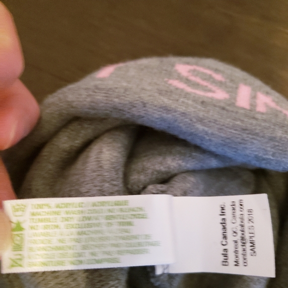 NWT - Bula beanie for kids - Picture 7 of 8